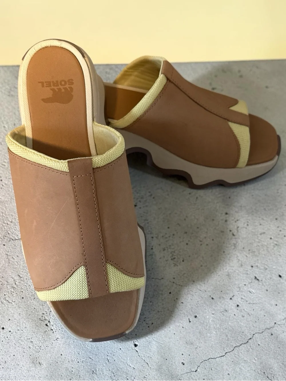 Sorrel Women’s Kinetic Impact High Slide Sandal size 8